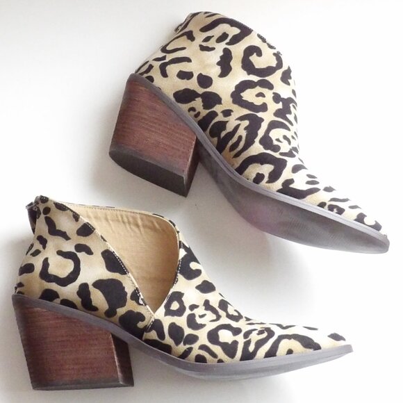 Band of Gypsies TUSK Cut Out D'Orsay Style Ankle Booties Leopard Print NIB Sz 10 - Picture 10 of 11
